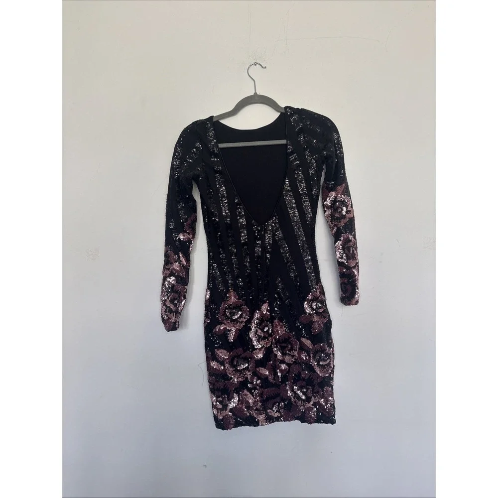 Black dress with black and pink sequins Size S